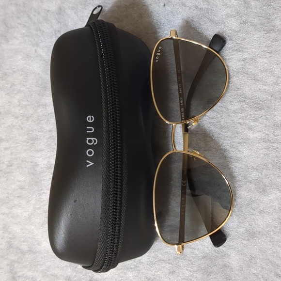 Vogue Eyewear Accessories - Vogue vo eyewear  women's sunglasses